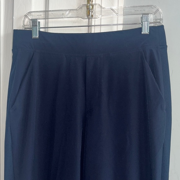 Athleta Brooklyn Mid Rise Ankle Pant Size 8 - Picture 5 of 14